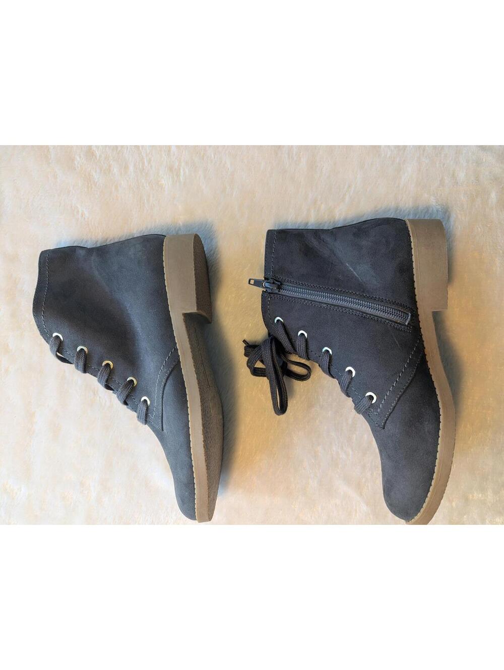 NWOT Indigo Road Women's Navy Lace-Up Ankle Boots with Side Zipper
